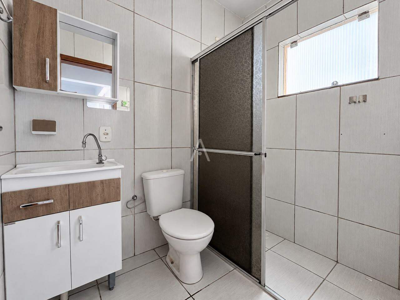 Apartamento para para aluguel no Bairro SAO FRANCISCO em TOLEDO: Banheiro Social