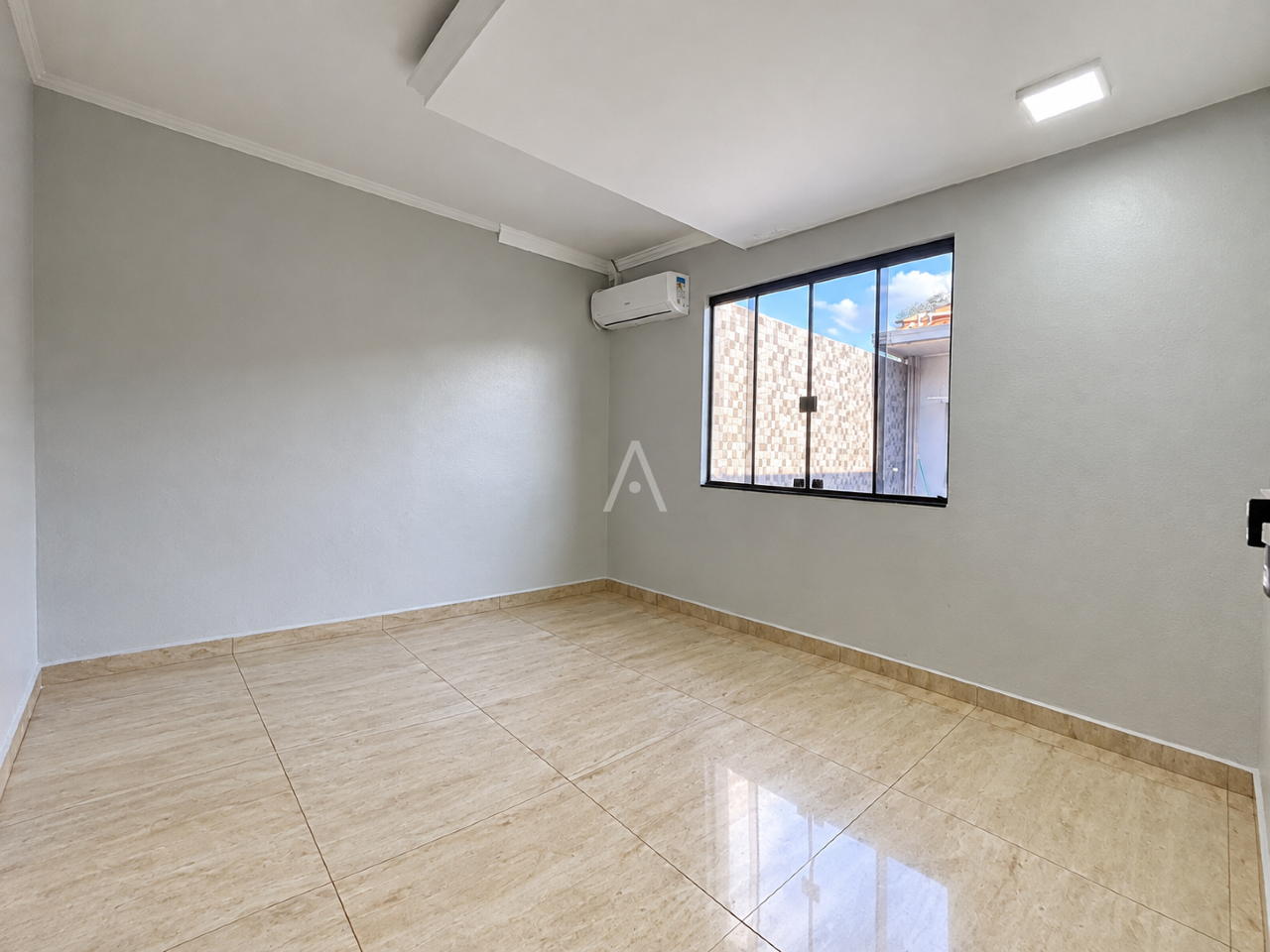 Casa Residencial para para aluguel no Bairro JARDIM GISELA em TOLEDO: Dormitório 02