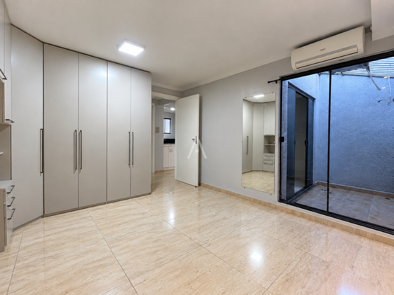 Casa Residencial para para aluguel no Bairro JARDIM GISELA em TOLEDO: Dormitório 01