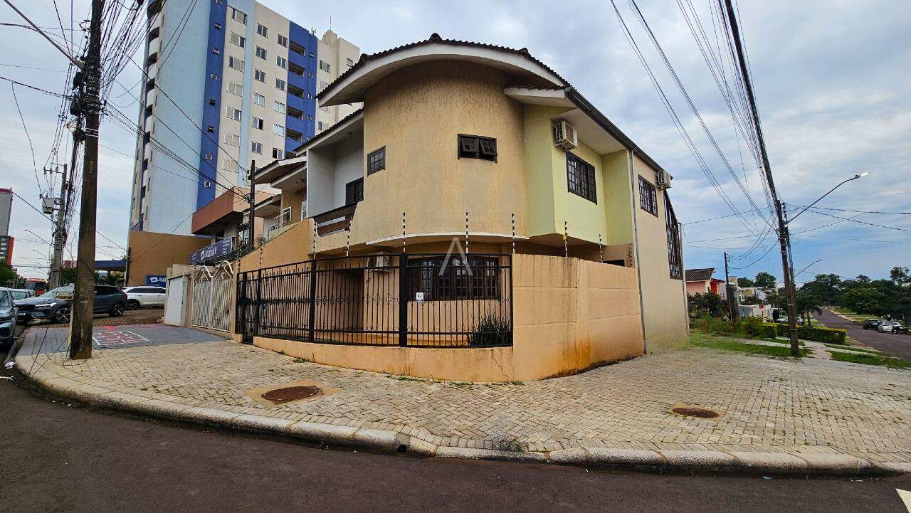Sobrado para à venda no Bairro RECANTO TROPICAL em CASCAVEL: 