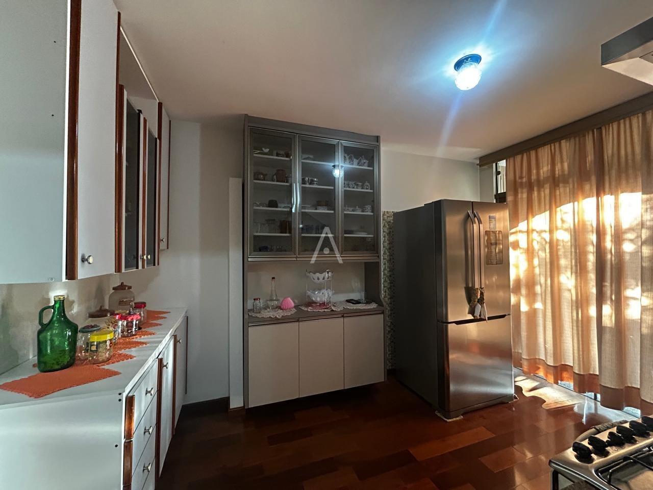 Casa Residencial para à venda no Bairro COQUEIRAL em CASCAVEL: