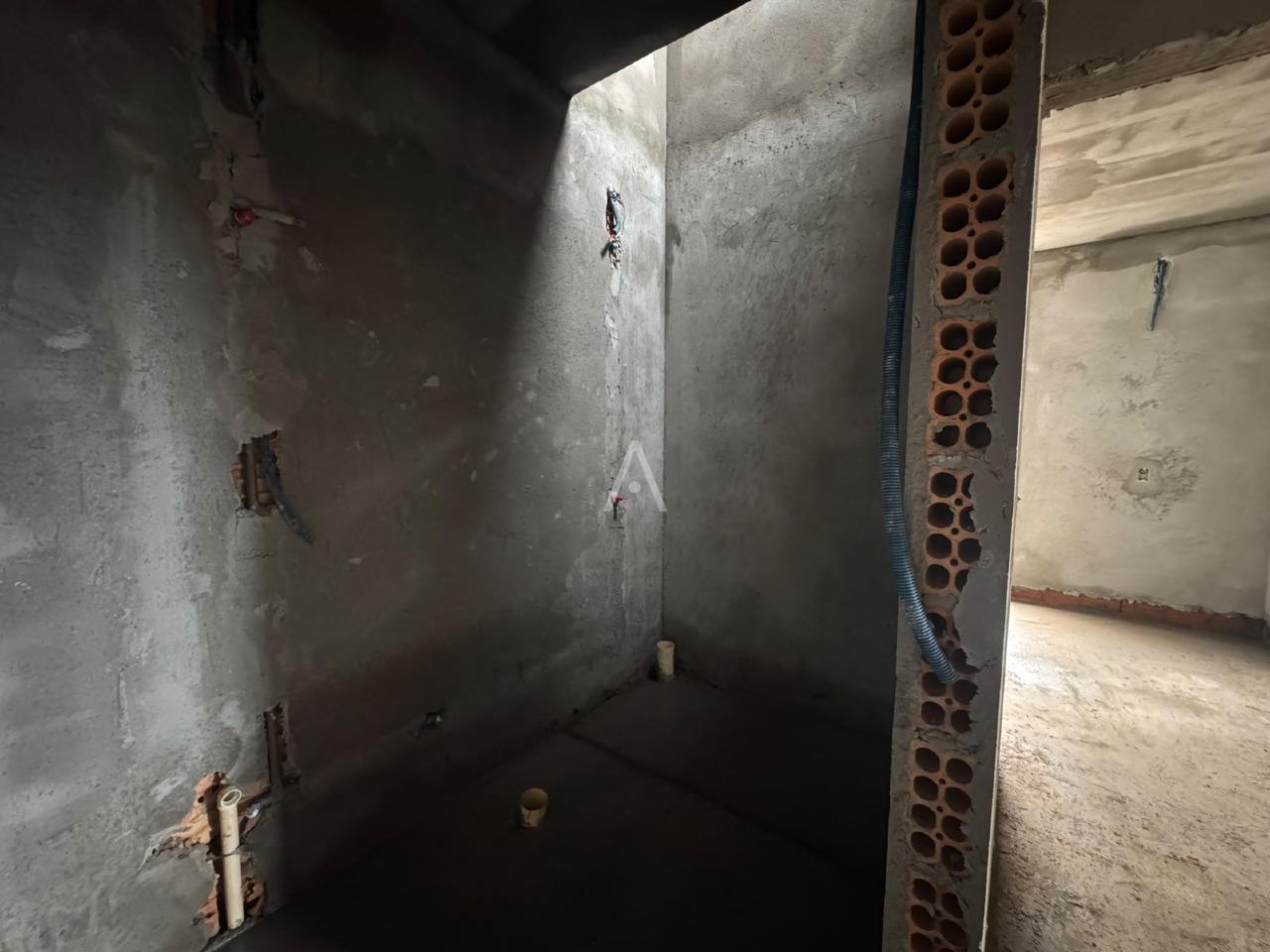 Casa Residencial para à venda no Bairro Jardim Panorama II em TOLEDO: BANHEIRO
