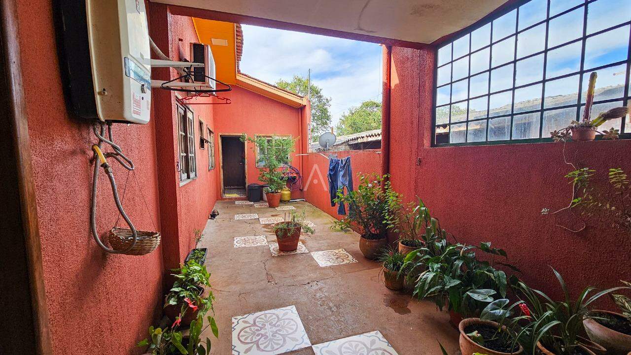 Casa Residencial para à venda no Bairro UNIVERSITARIO em CASCAVEL: 