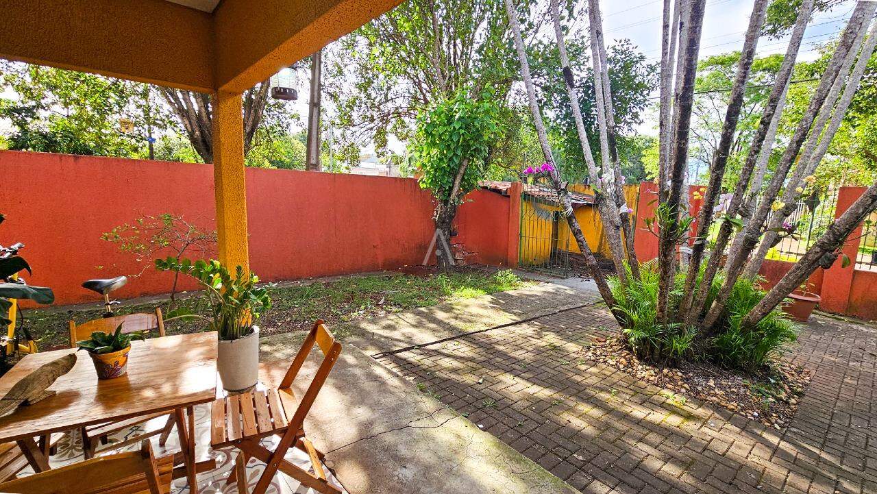 Casa Residencial para à venda no Bairro UNIVERSITARIO em CASCAVEL: 