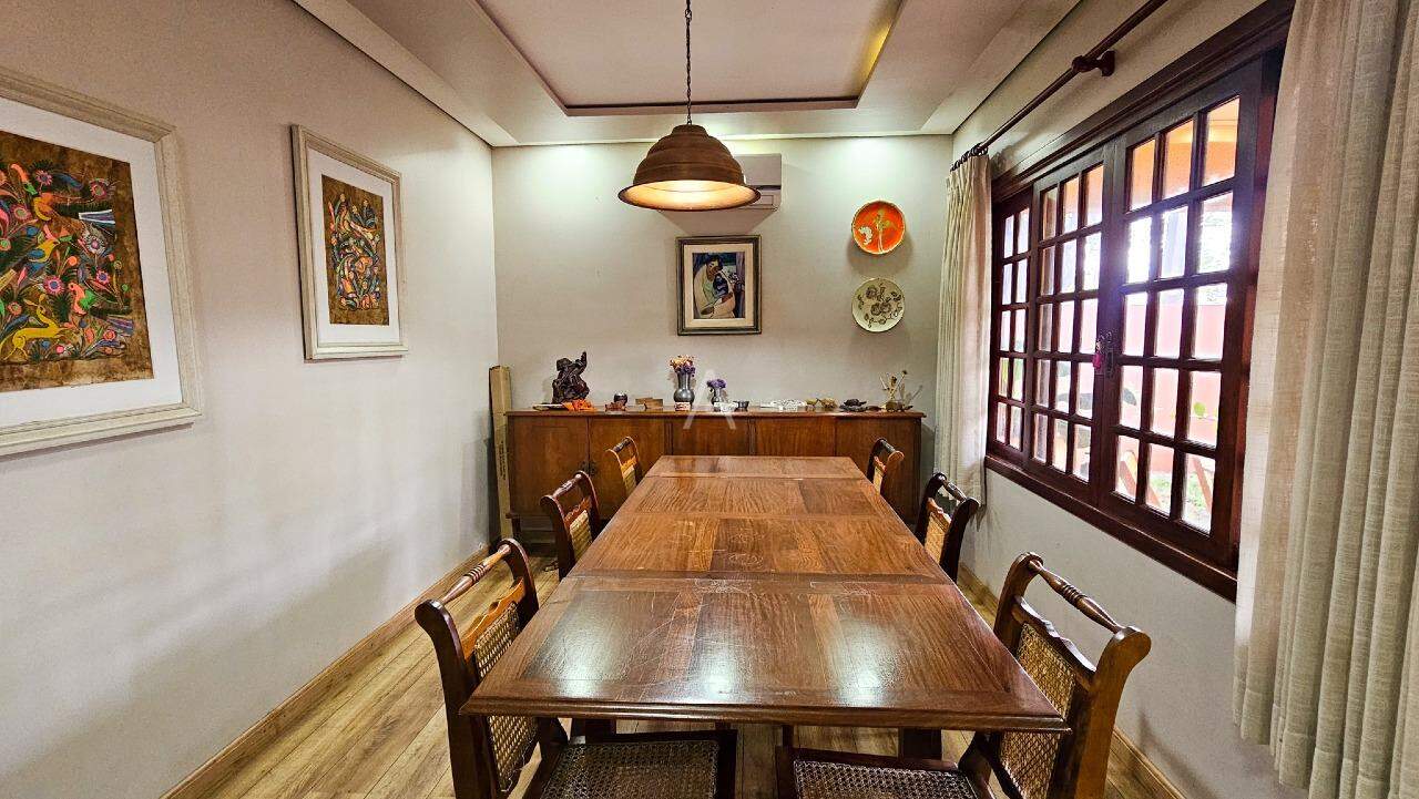 Casa Residencial para à venda no Bairro UNIVERSITARIO em CASCAVEL: 