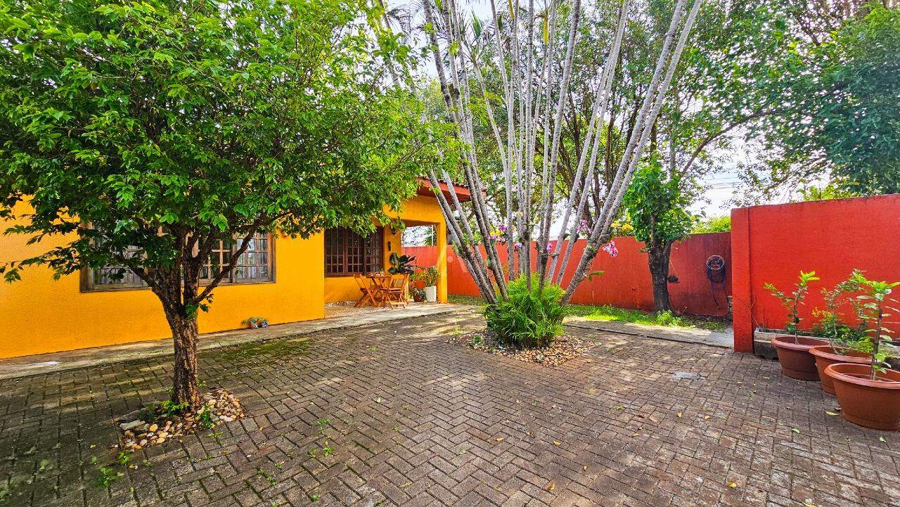 Casa Residencial para à venda no Bairro UNIVERSITARIO em CASCAVEL: 