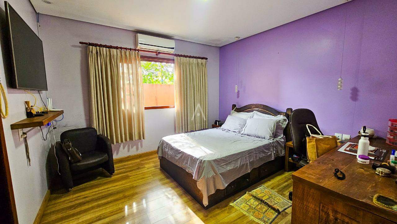 Casa Residencial para à venda no Bairro UNIVERSITARIO em CASCAVEL: 