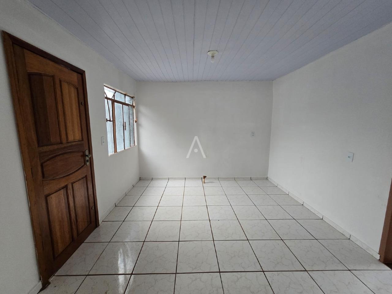 Casa Residencial para para aluguel no Bairro Vila Pioneiro em TOLEDO: 