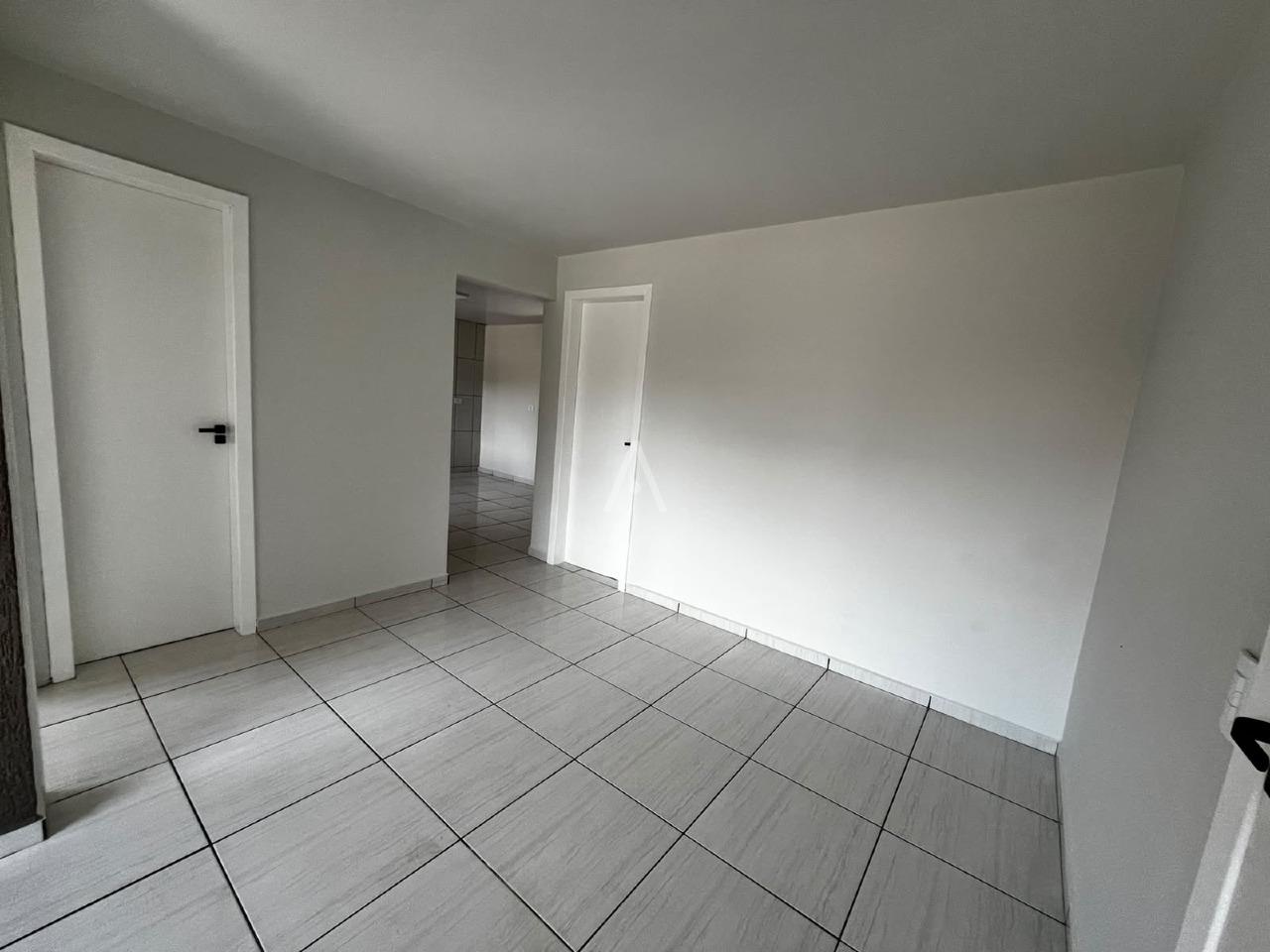 Casa Residencial para à venda no Bairro GUARUJA em CASCAVEL: