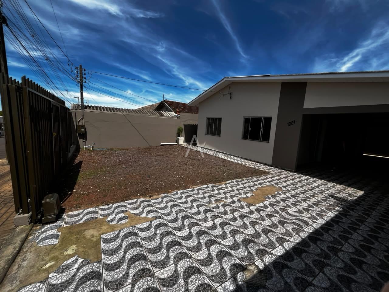 Casa Residencial para à venda no Bairro GUARUJA em CASCAVEL: