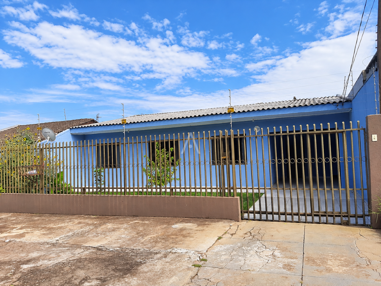 Casa Residencial para à venda no Bairro PARQUE SAO PAULO em CASCAVEL: