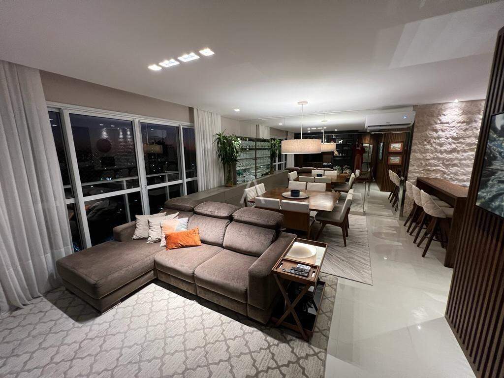 Apartamento para à venda no Bairro CENTRO em CASCAVEL: 