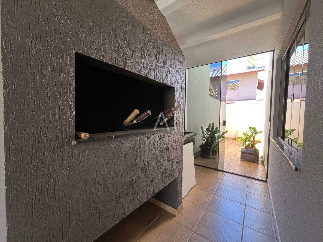 Sobrado para para aluguel no Bairro JARDIM GISELA em TOLEDO: 