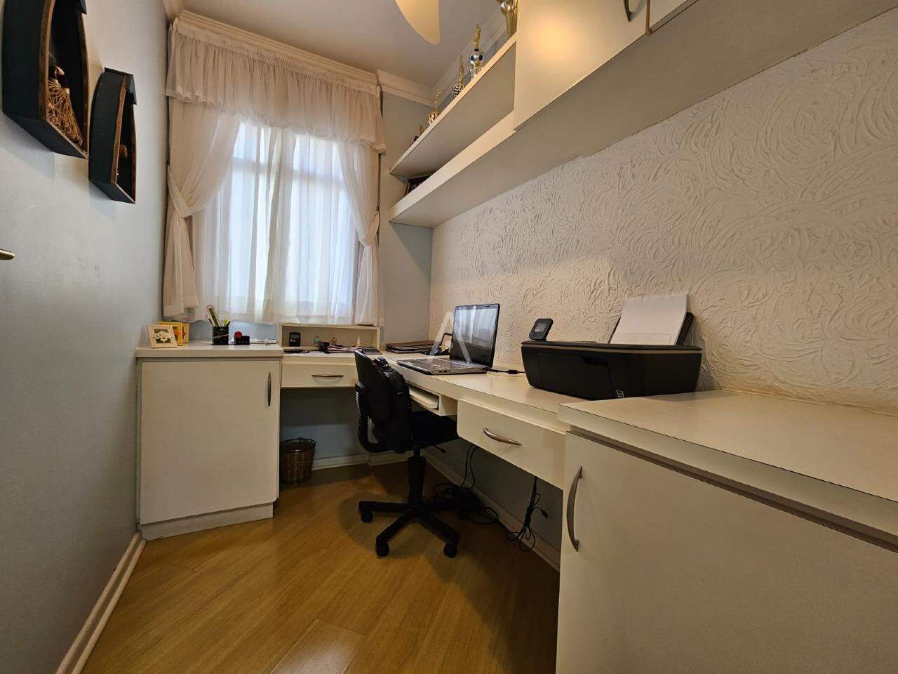 Apartamento para à venda no Bairro CENTRO em CASCAVEL: