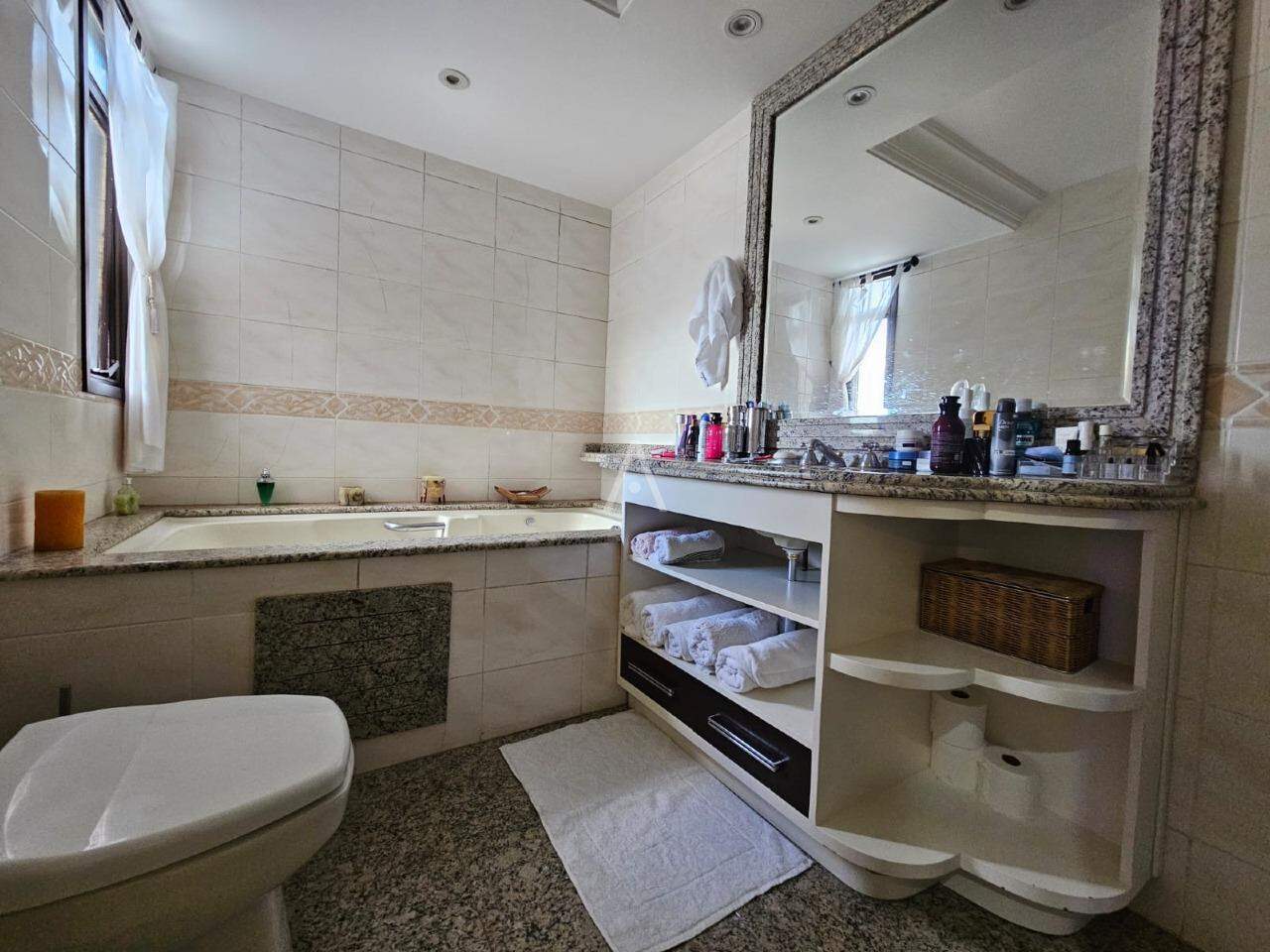 Apartamento para à venda no Bairro CENTRO em CASCAVEL: