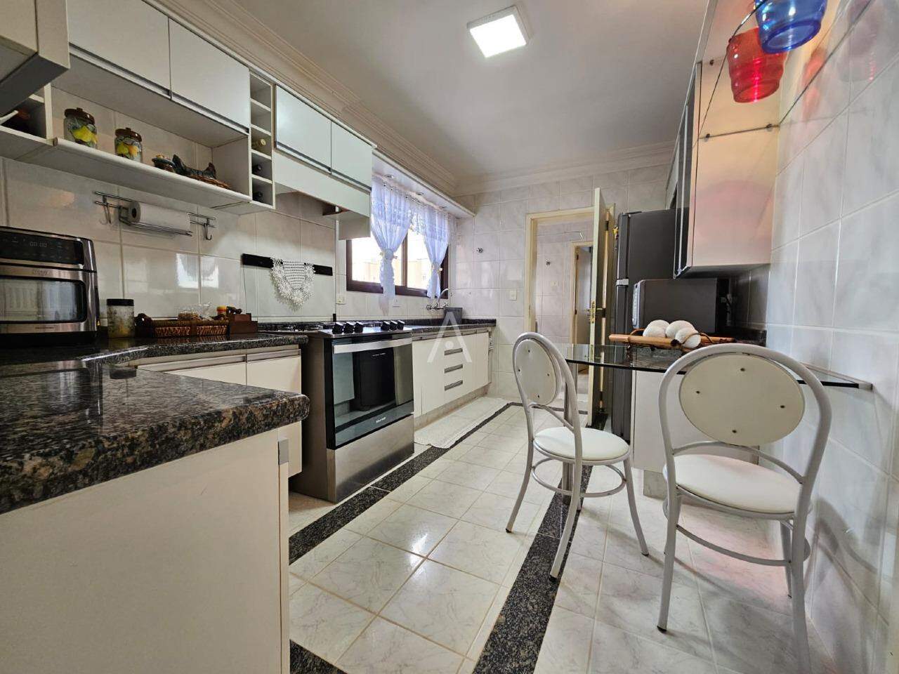 Apartamento para à venda no Bairro CENTRO em CASCAVEL: