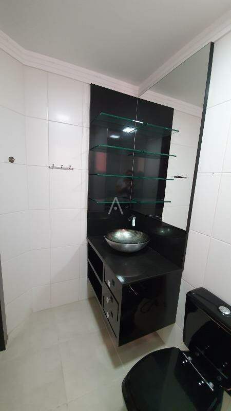 Apartamento para à venda no Bairro CENTRO em CASCAVEL: