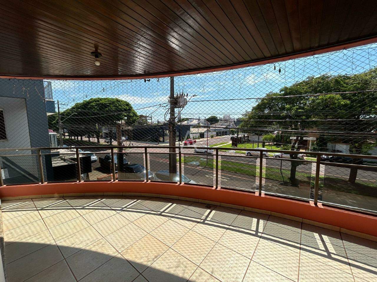 Sobrado para para aluguel no Bairro JARDIM PORTO ALEGRE em TOLEDO: 
