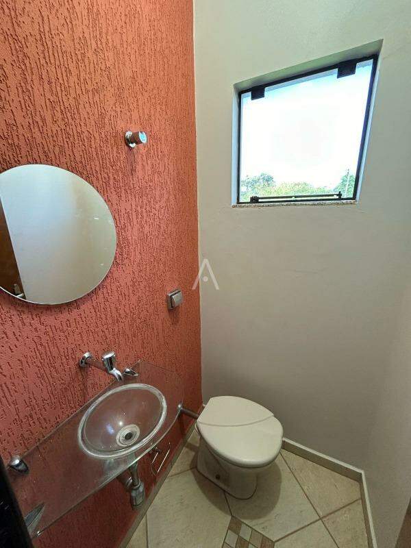 Sobrado para para aluguel no Bairro JARDIM PORTO ALEGRE em TOLEDO: 