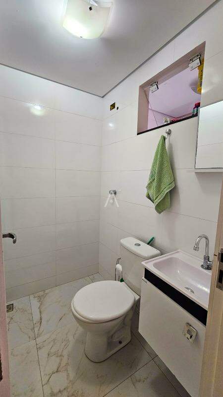 Casa Residencial para à venda no Bairro COUNTRY em CASCAVEL: 