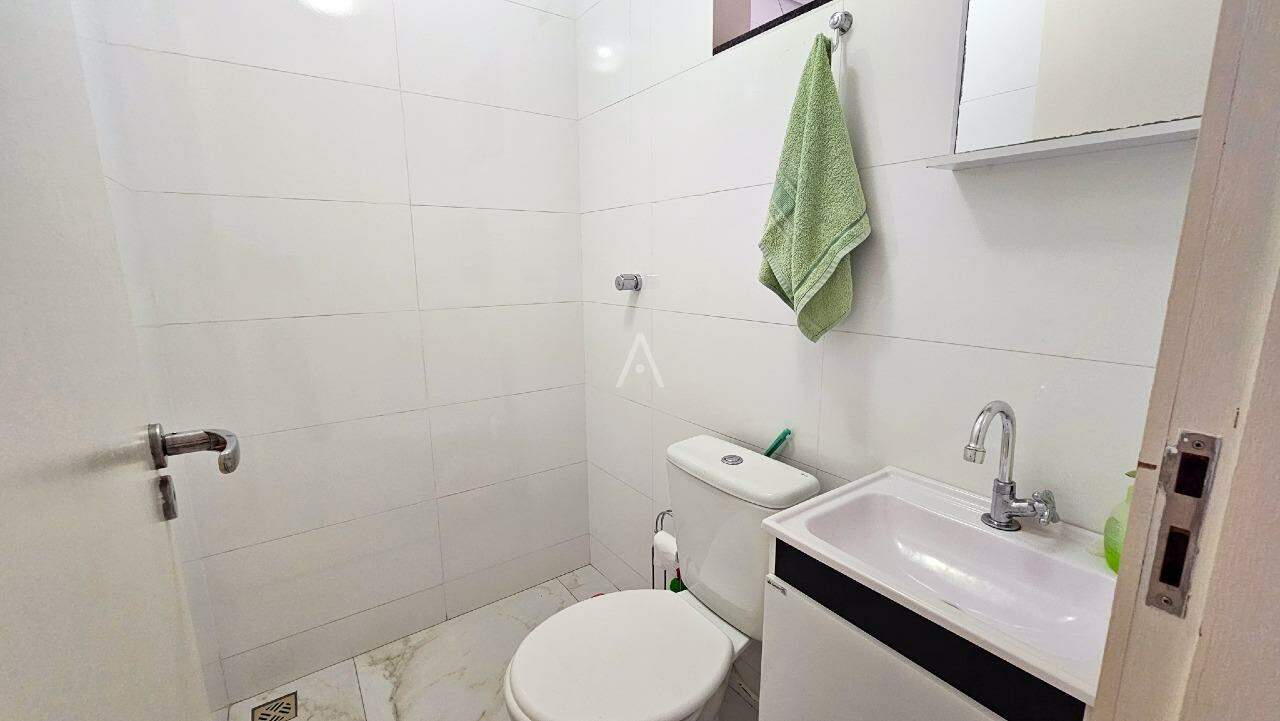 Casa Residencial para à venda no Bairro COUNTRY em CASCAVEL: 