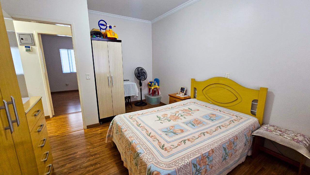 Casa Residencial para à venda no Bairro COUNTRY em CASCAVEL: 