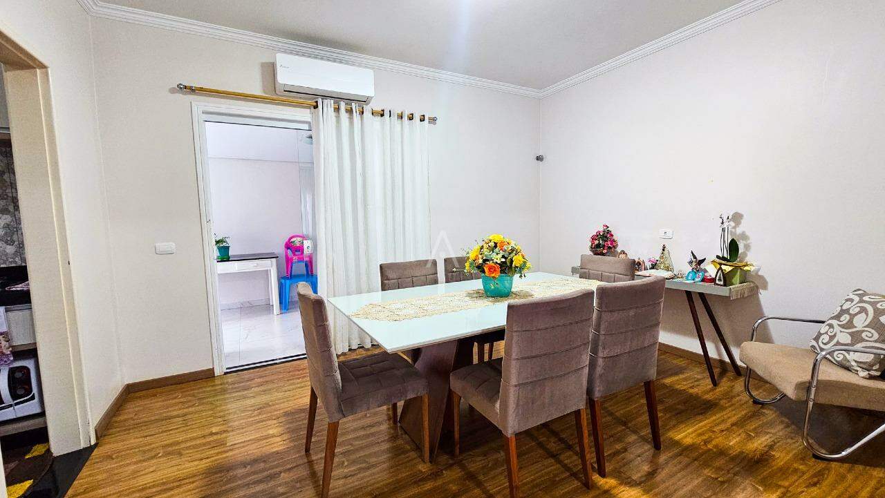 Casa Residencial para à venda no Bairro COUNTRY em CASCAVEL: 