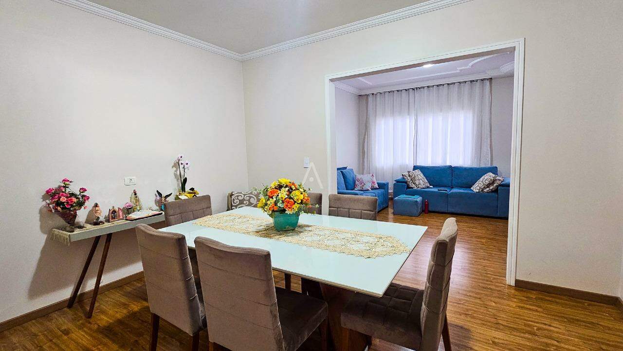 Casa Residencial para à venda no Bairro COUNTRY em CASCAVEL: 