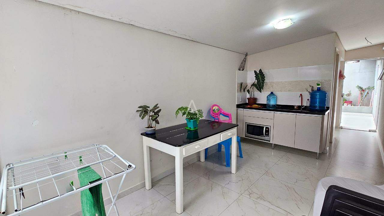 Casa Residencial para à venda no Bairro COUNTRY em CASCAVEL: 