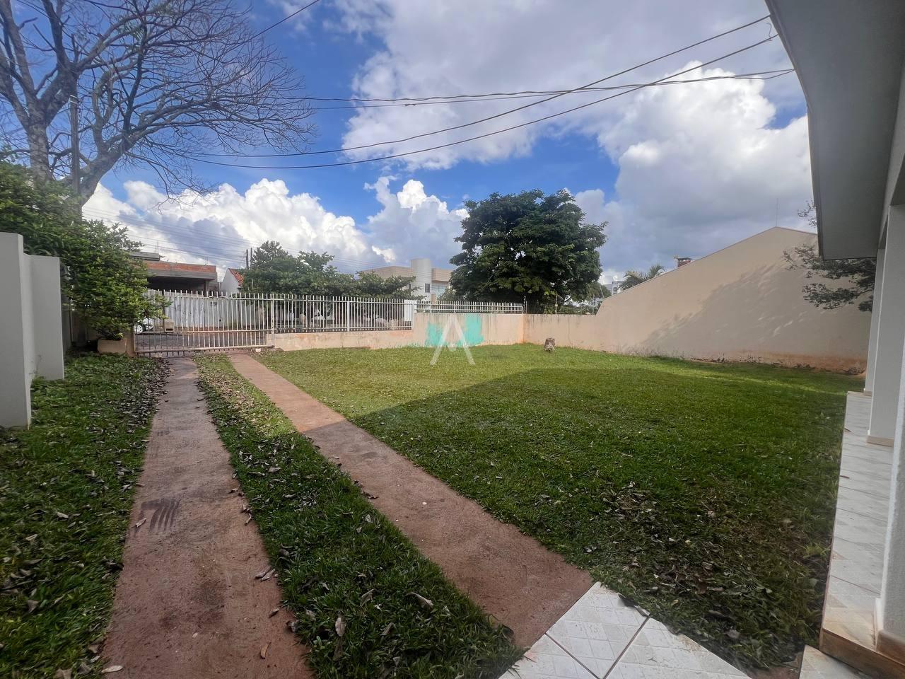 Casa Residencial para à venda no Bairro REGIAO DO LAGO em CASCAVEL: