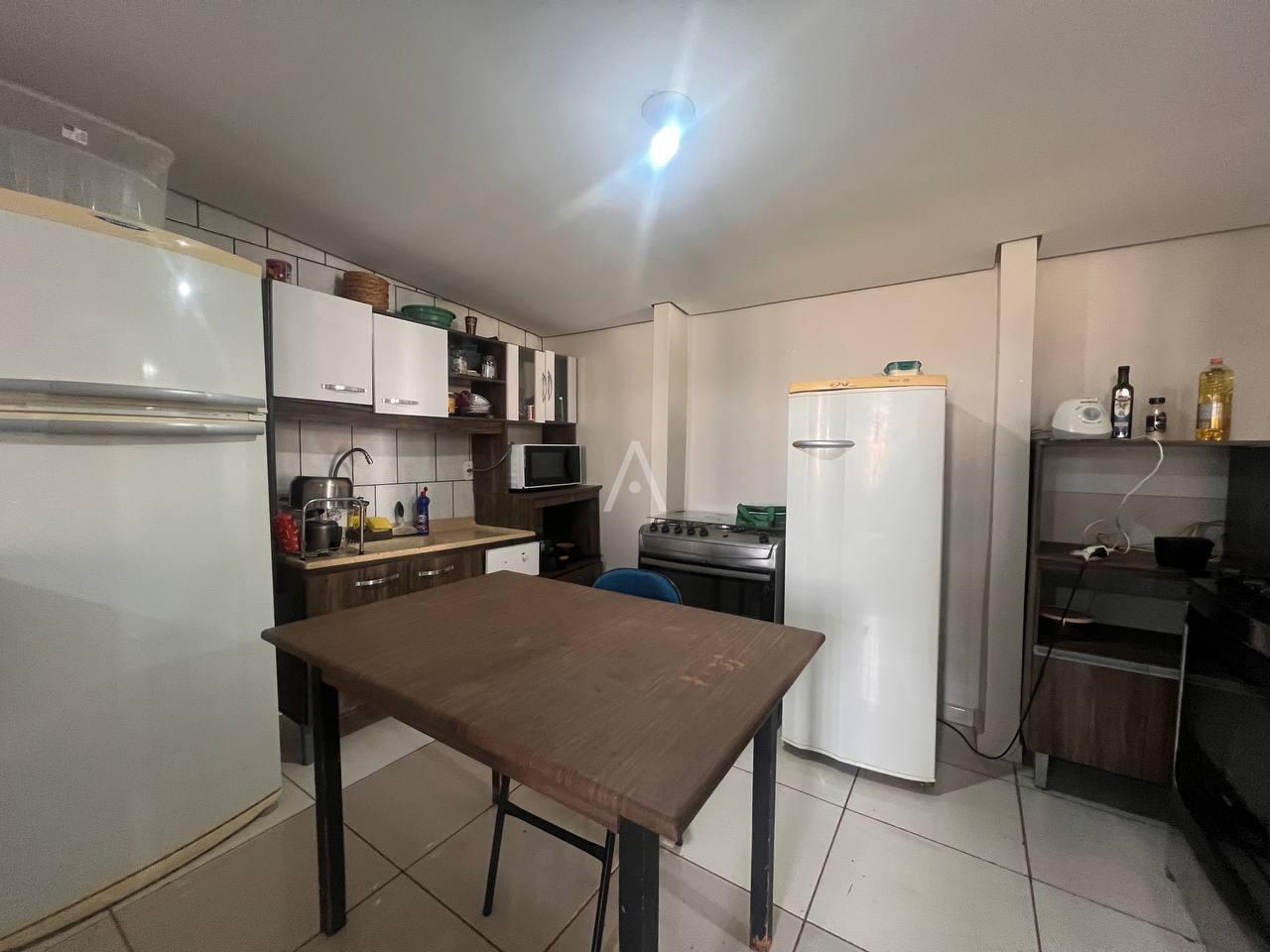 Casa Residencial para à venda no Bairro REGIAO DO LAGO em CASCAVEL: 