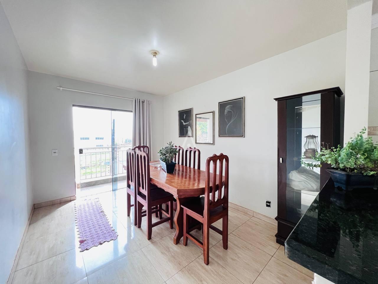 Sobrado para à venda no Bairro COQUEIRAL em CASCAVEL: 