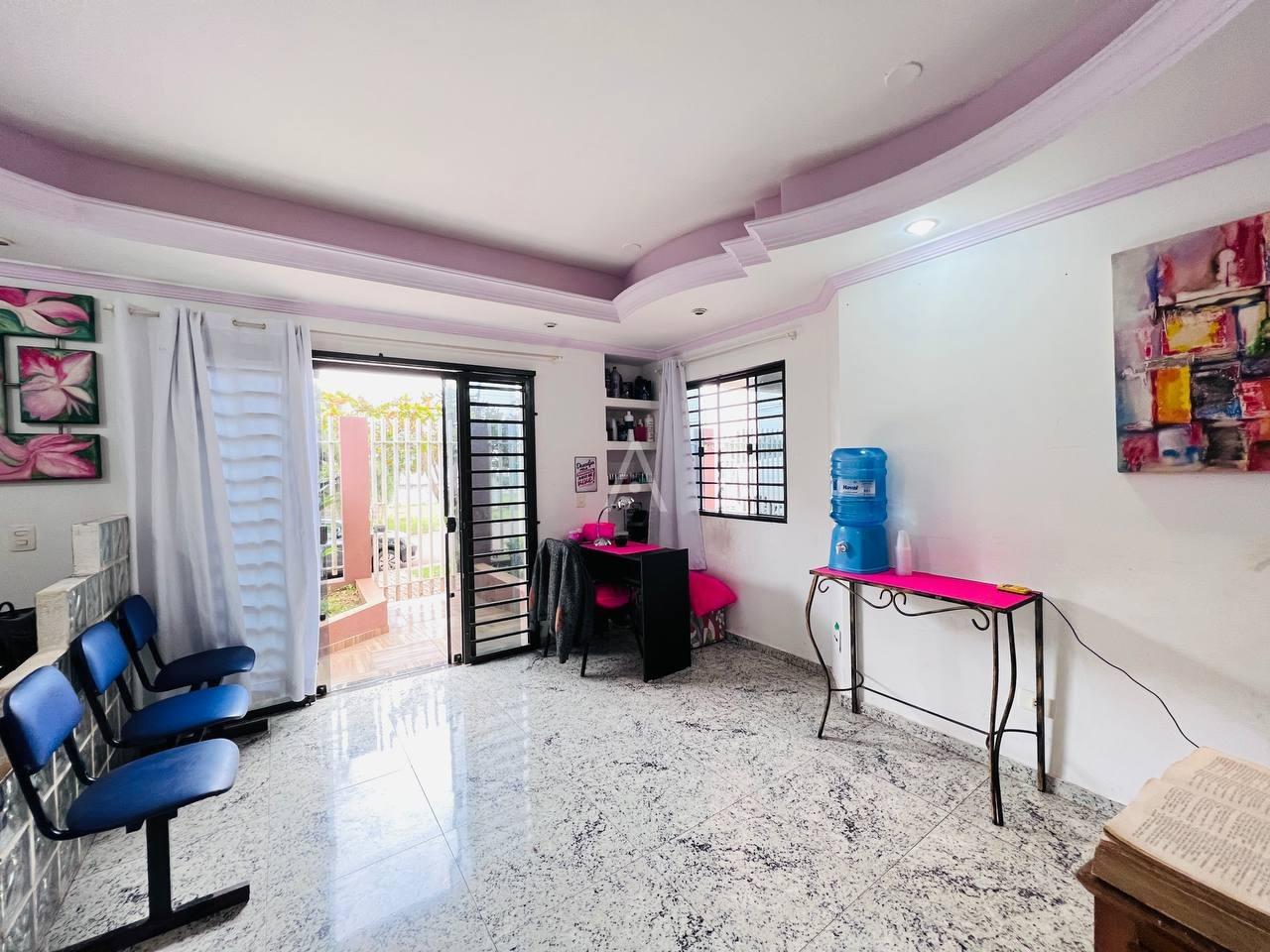 Sobrado para à venda no Bairro COQUEIRAL em CASCAVEL: 