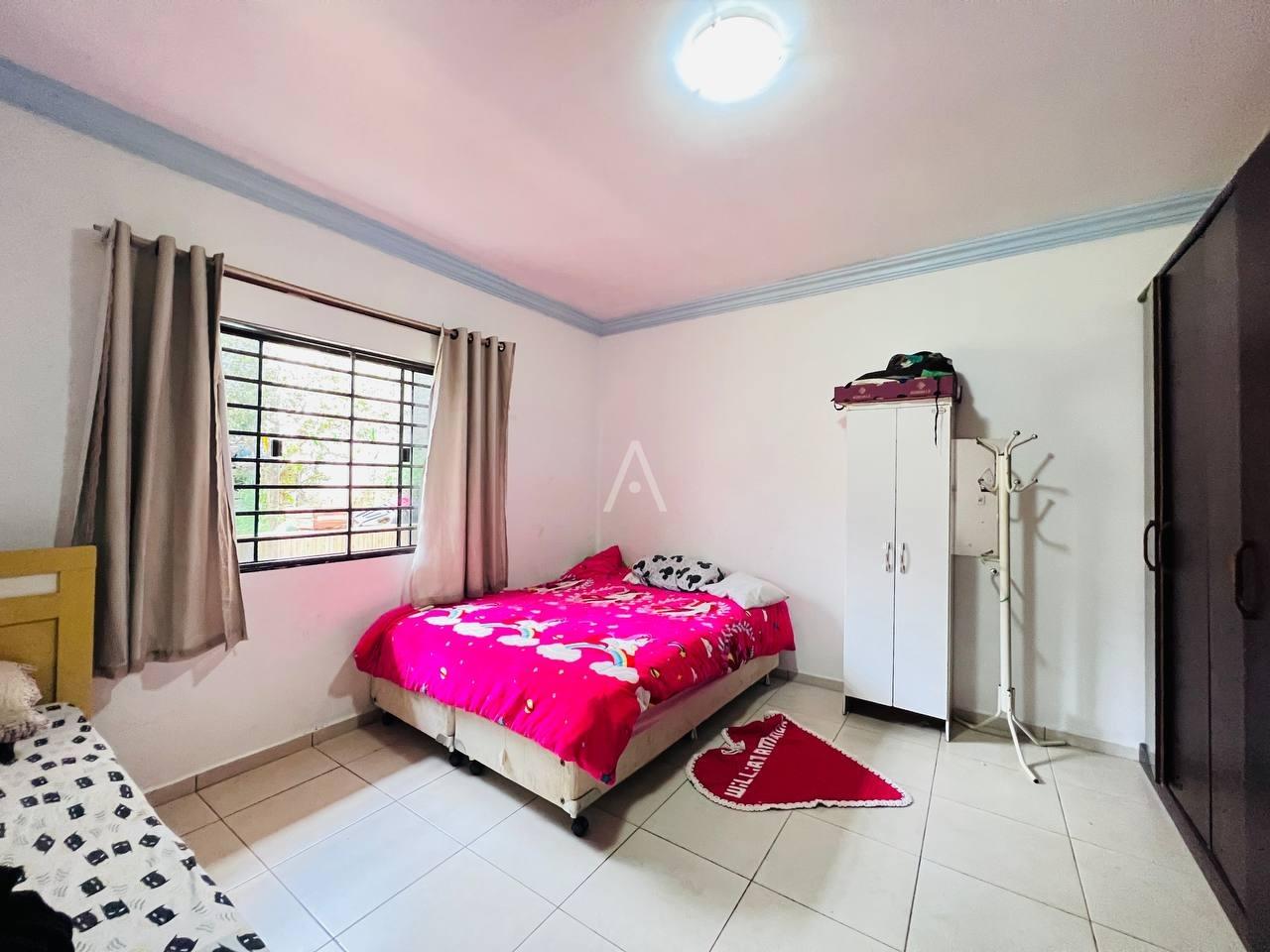 Sobrado para à venda no Bairro COQUEIRAL em CASCAVEL: 