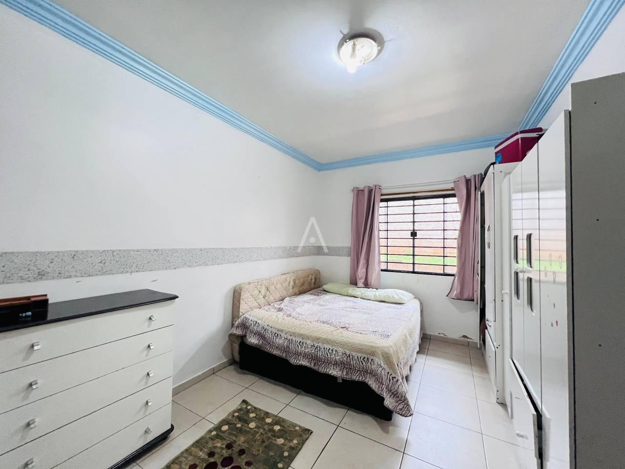 Sobrado para à venda no Bairro COQUEIRAL em CASCAVEL: 