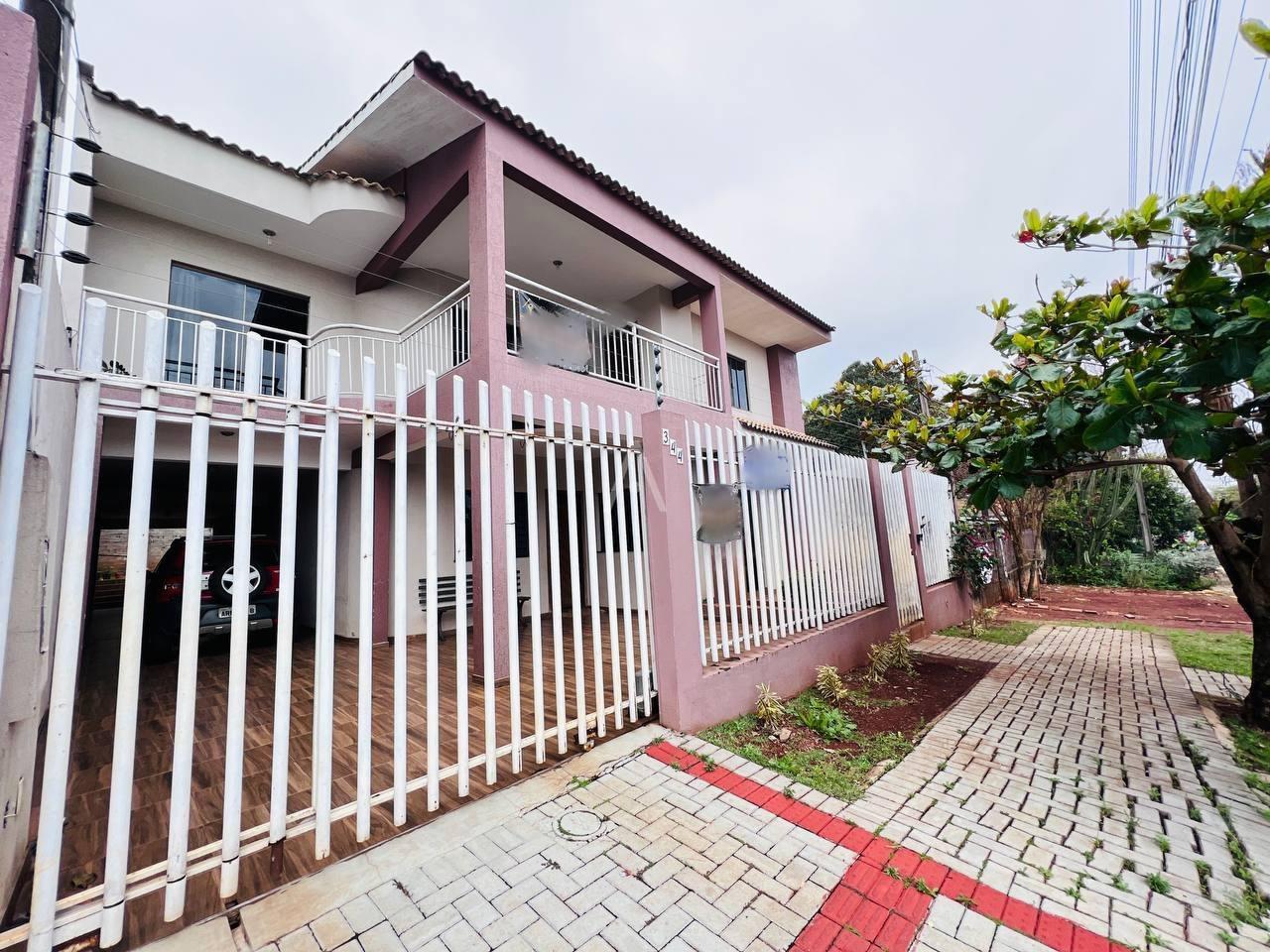 Sobrado para à venda no Bairro COQUEIRAL em CASCAVEL: 