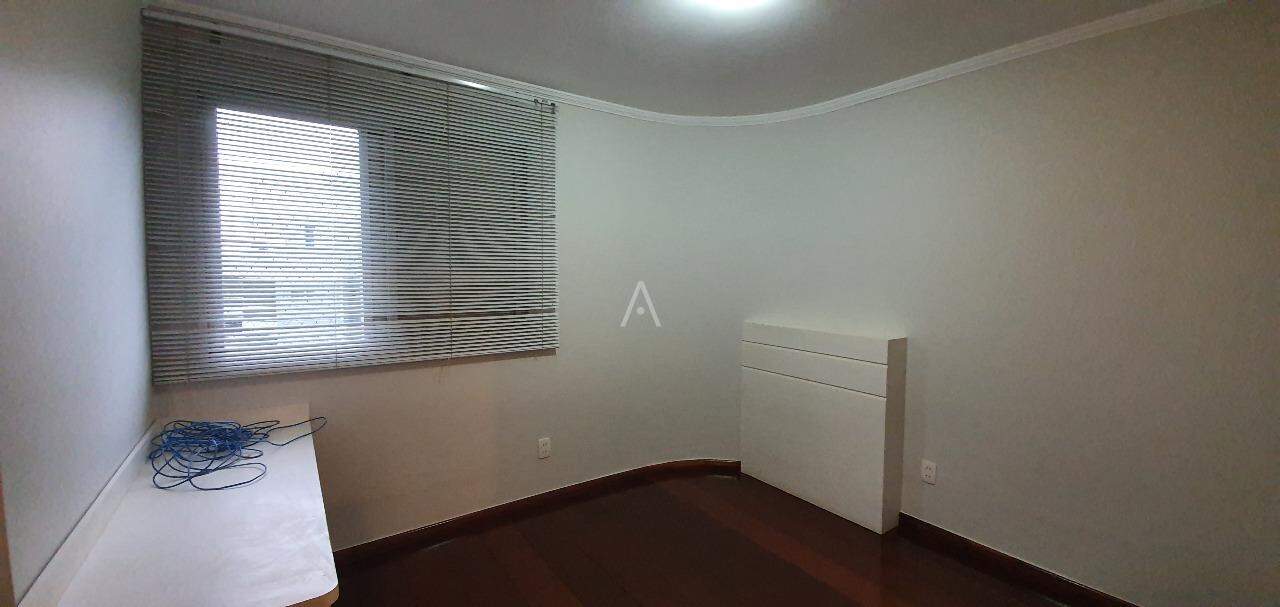 Apartamento para à venda no Bairro CENTRO em CASCAVEL: