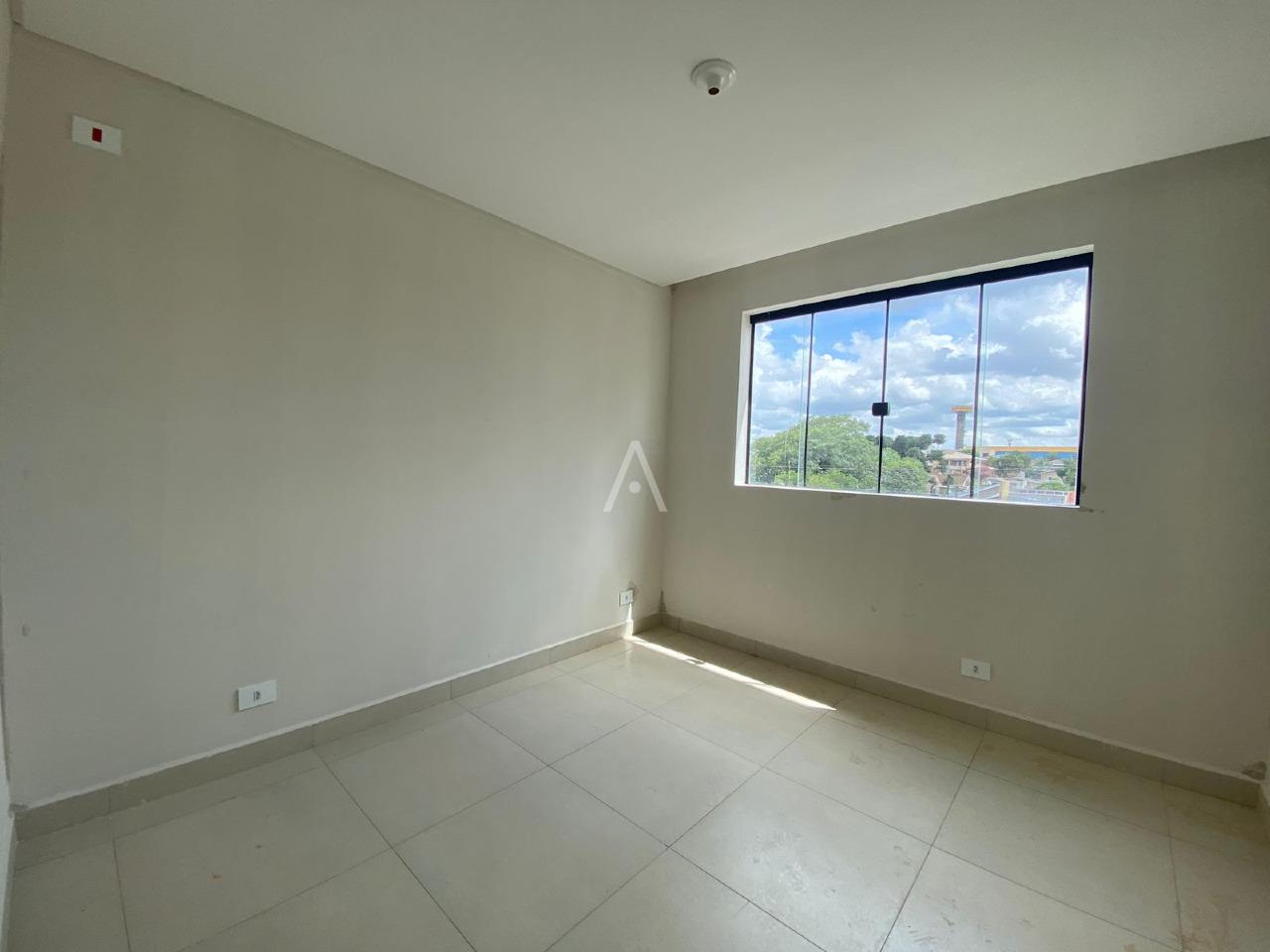 Apartamento para à venda no Bairro SAO CRISTOVAO em CASCAVEL: