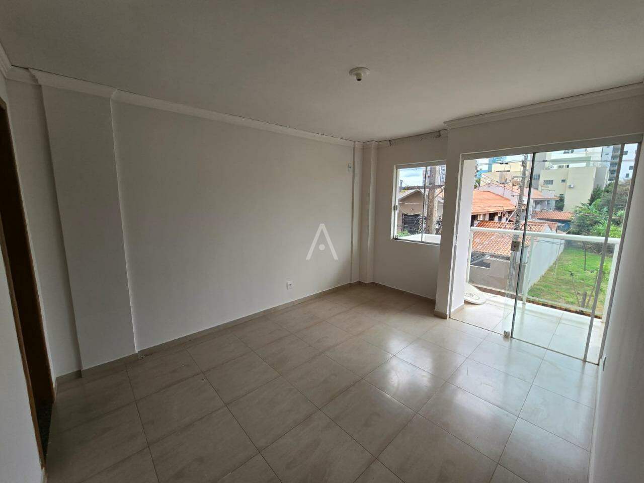 Apartamento para para aluguel no Bairro JARDIM LA SALLE em TOLEDO: