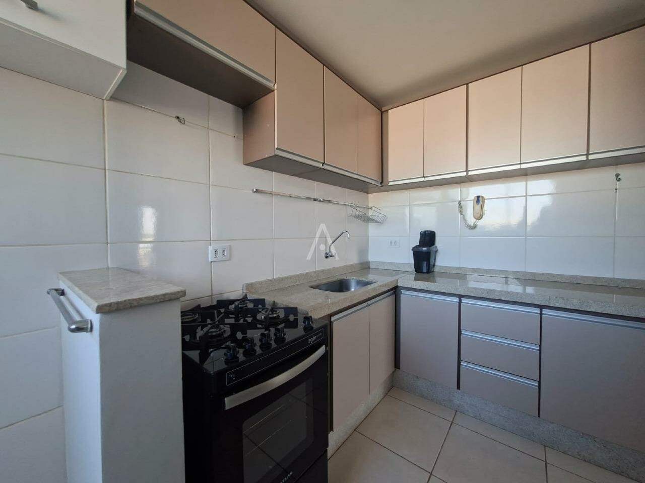 Apartamento para para aluguel no Bairro FAG em CASCAVEL: 
