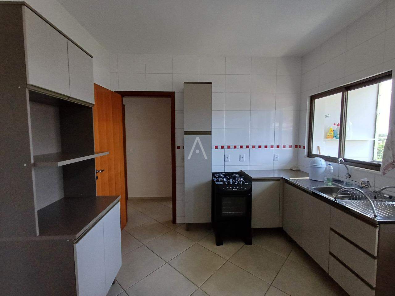 Apartamento para para aluguel no Bairro CANCELLI em CASCAVEL: