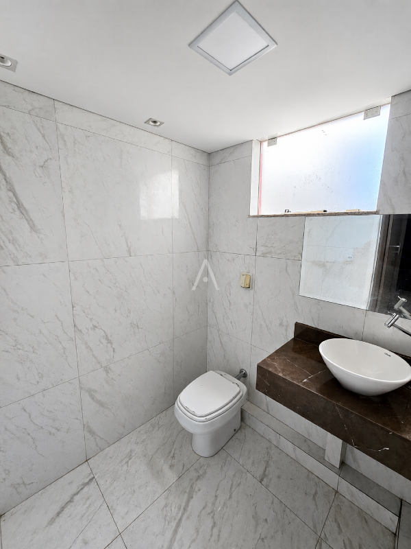Sala Comercial para para aluguel no Bairro CENTRO em TOLEDO: