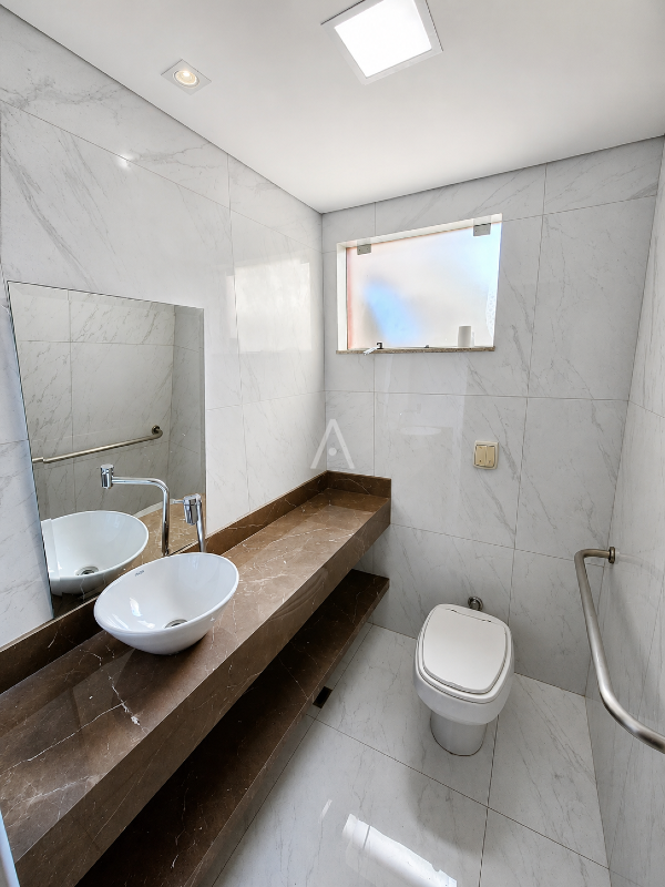 Sala Comercial para para aluguel no Bairro CENTRO em TOLEDO: