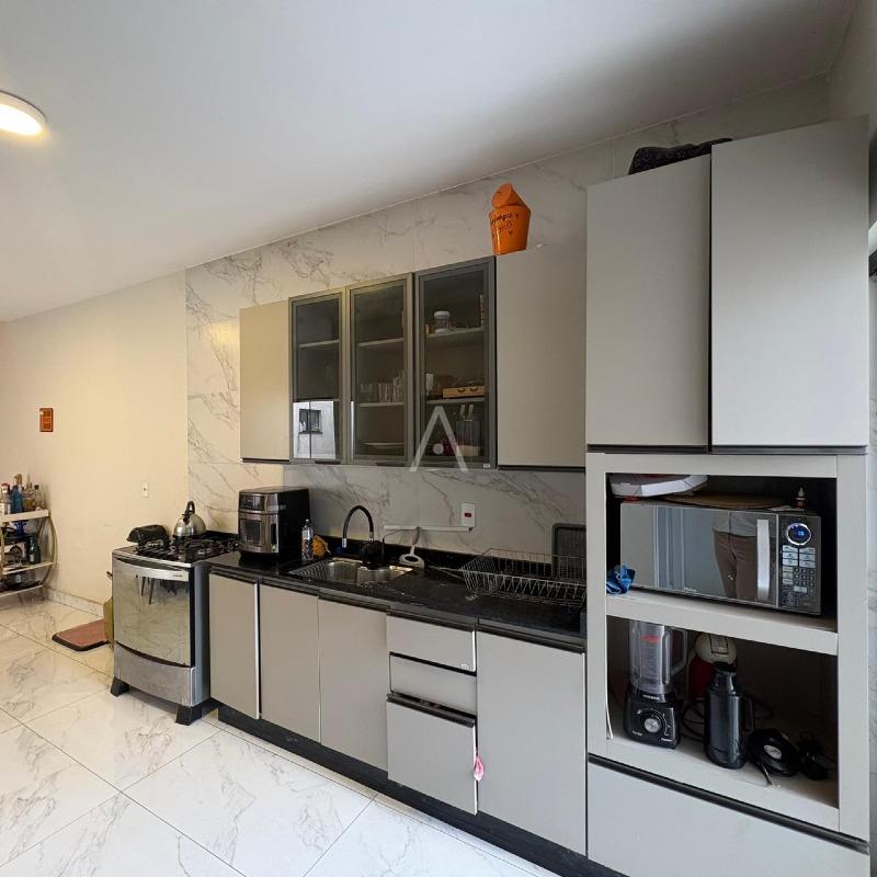 Casa Residencial para à venda no Bairro VEREDAS em CASCAVEL: 