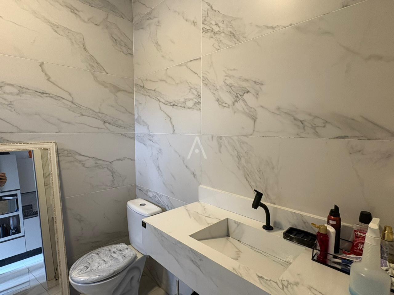 Casa Residencial para à venda no Bairro VEREDAS em CASCAVEL: 