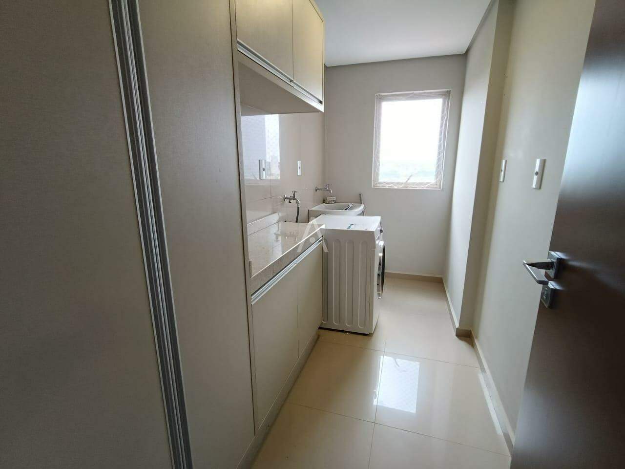 Apartamento para para aluguel no Bairro CENTRO em CASCAVEL: