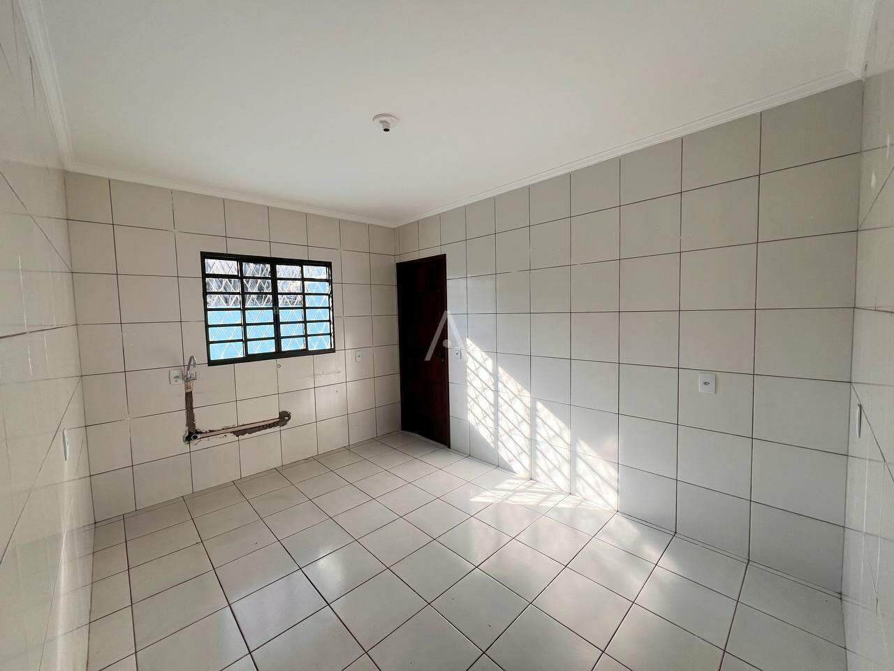 Casa Residencial para à venda no Bairro COUNTRY em CASCAVEL: