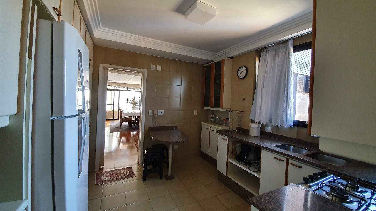 Apartamento para à venda no Bairro CENTRO em CASCAVEL: