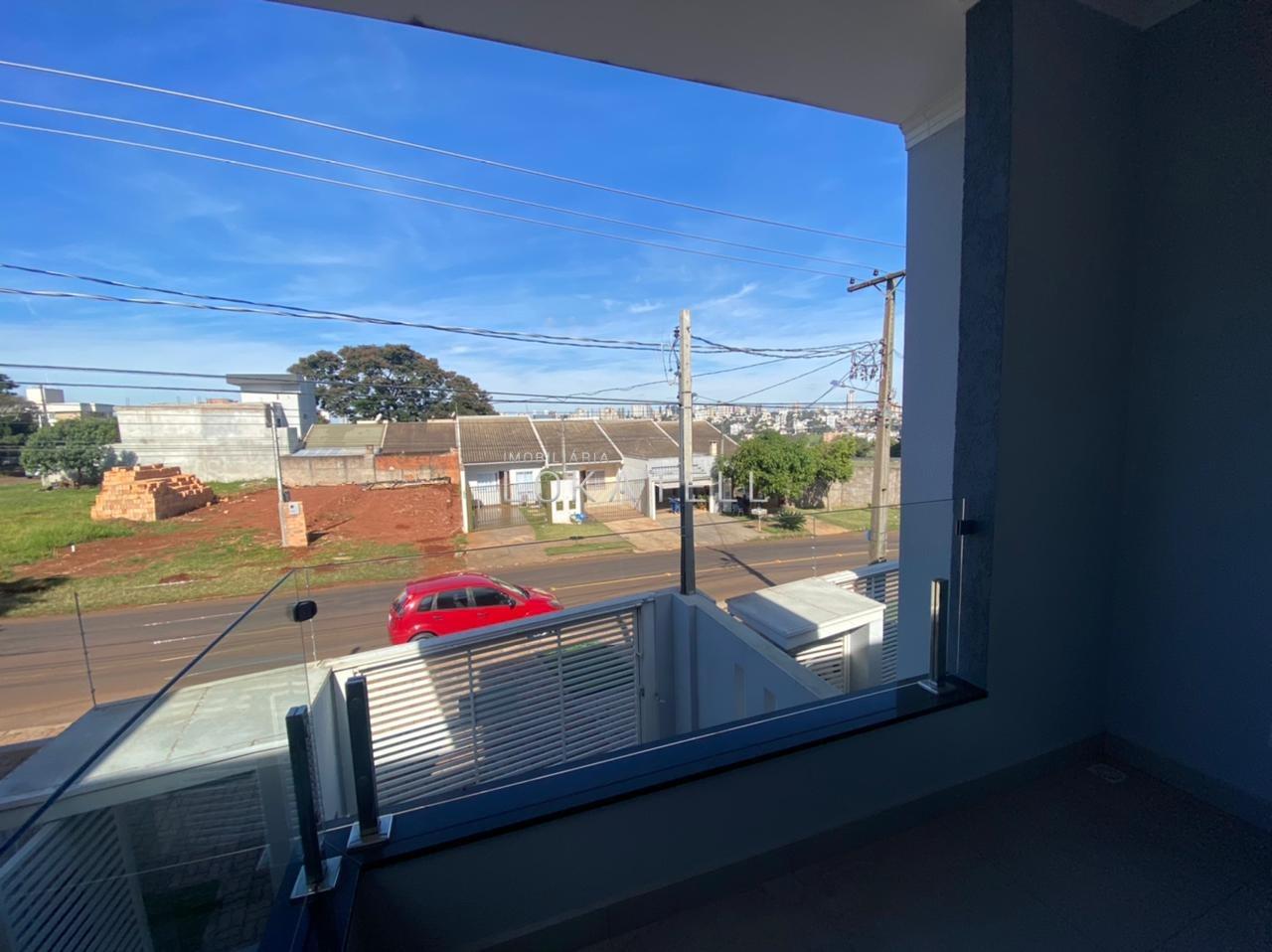 Sobrado para à venda no Bairro CANADA em CASCAVEL: 