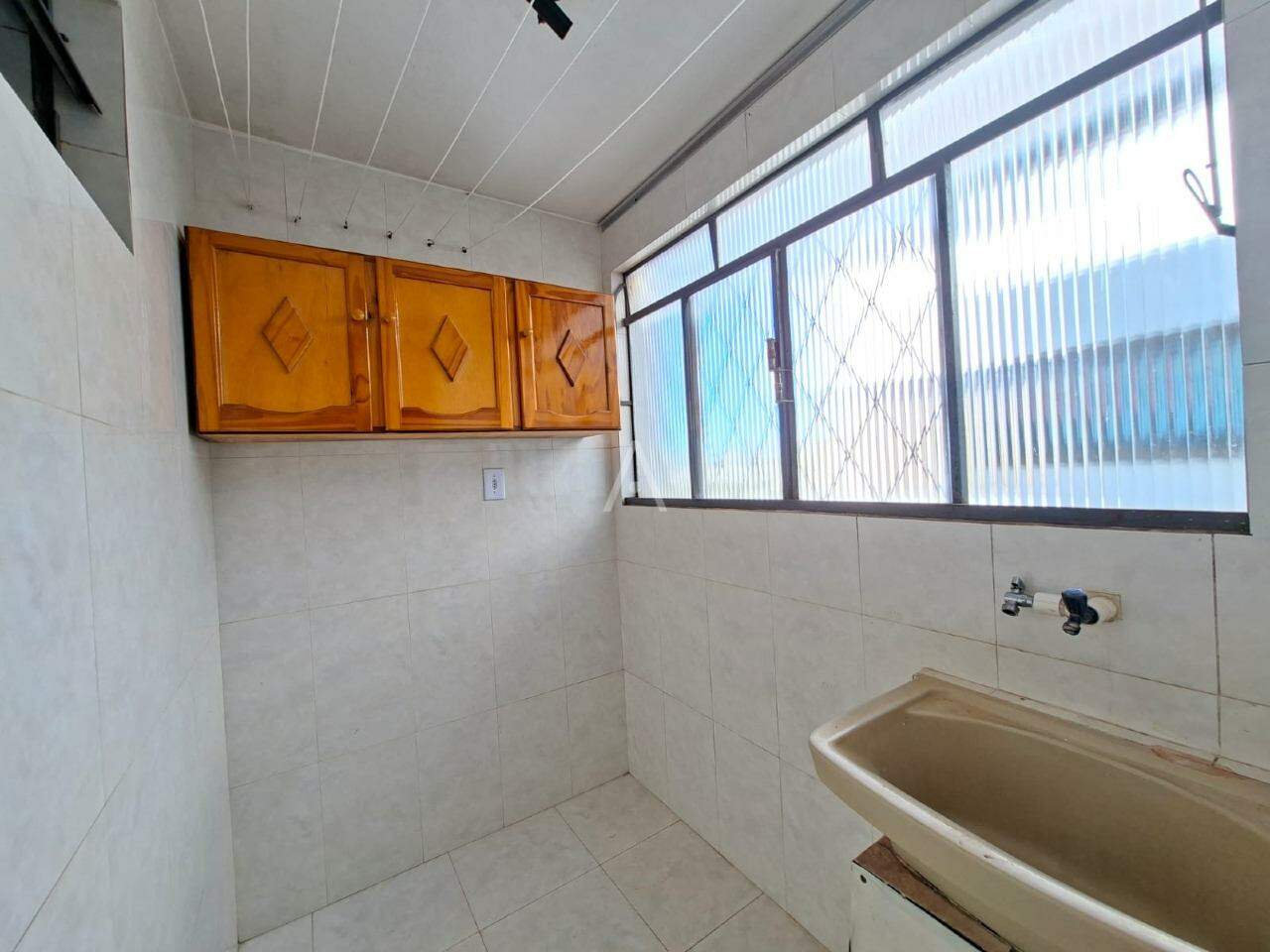 Apartamento para para aluguel no Bairro CENTRO em CASCAVEL: 